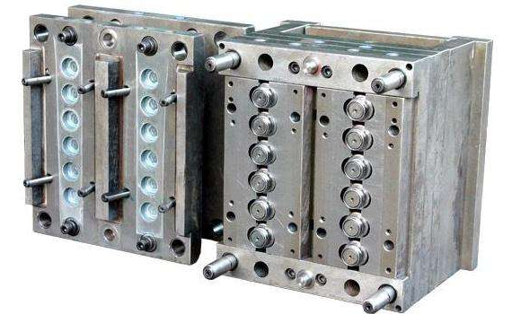 中國(guó)模具企業(yè)面臨雙重壓力情況分析 中國(guó)模具企業(yè)面臨雙重壓力情況分析